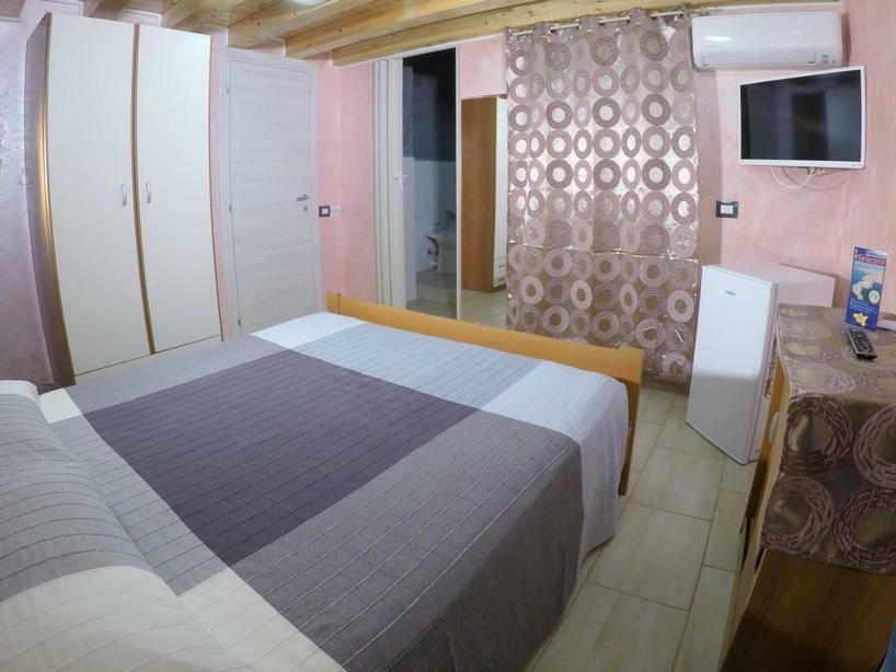 Rooms Chanel Syracuse ภายนอก รูปภาพ