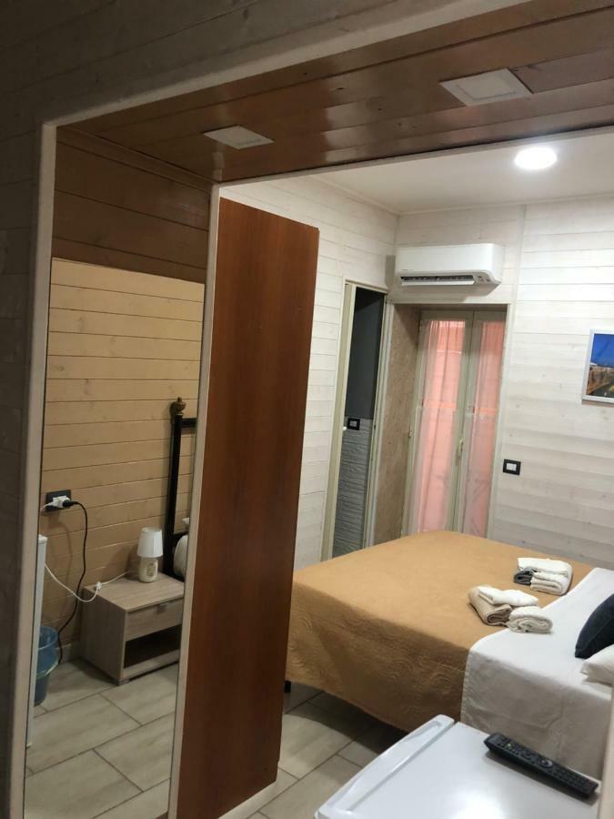 Rooms Chanel Syracuse ภายนอก รูปภาพ