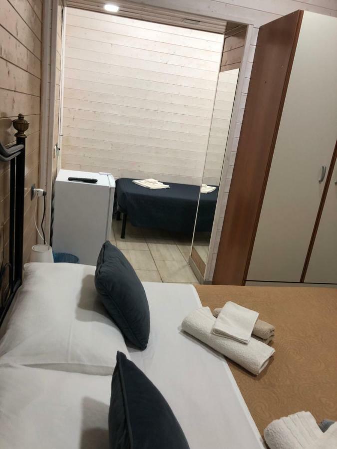 Rooms Chanel Syracuse ภายนอก รูปภาพ