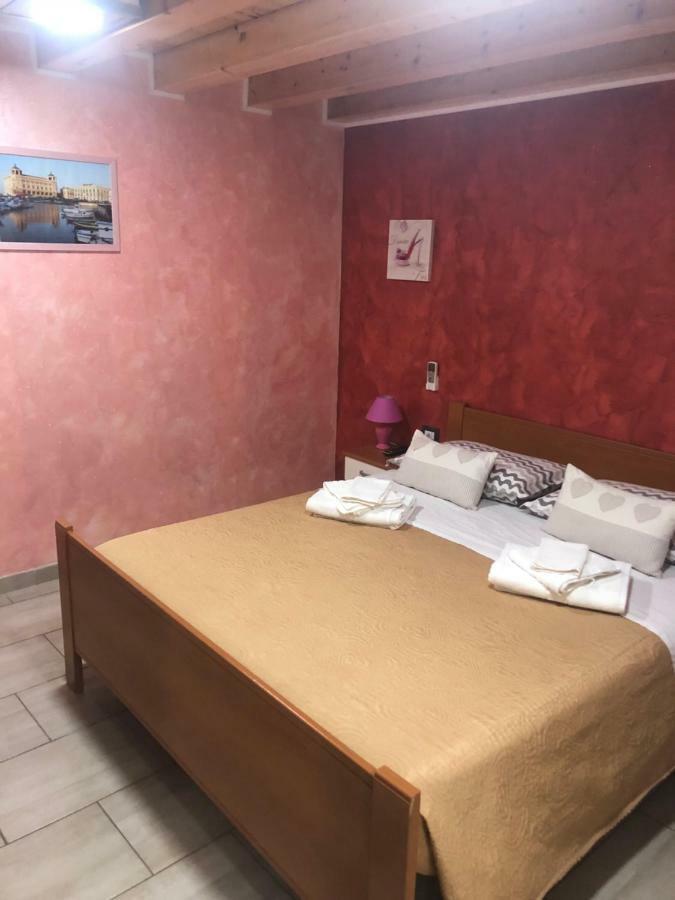 Rooms Chanel Syracuse ภายนอก รูปภาพ